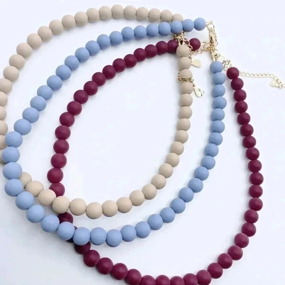 MATTE Beaded Choker - Picture 3 of 6